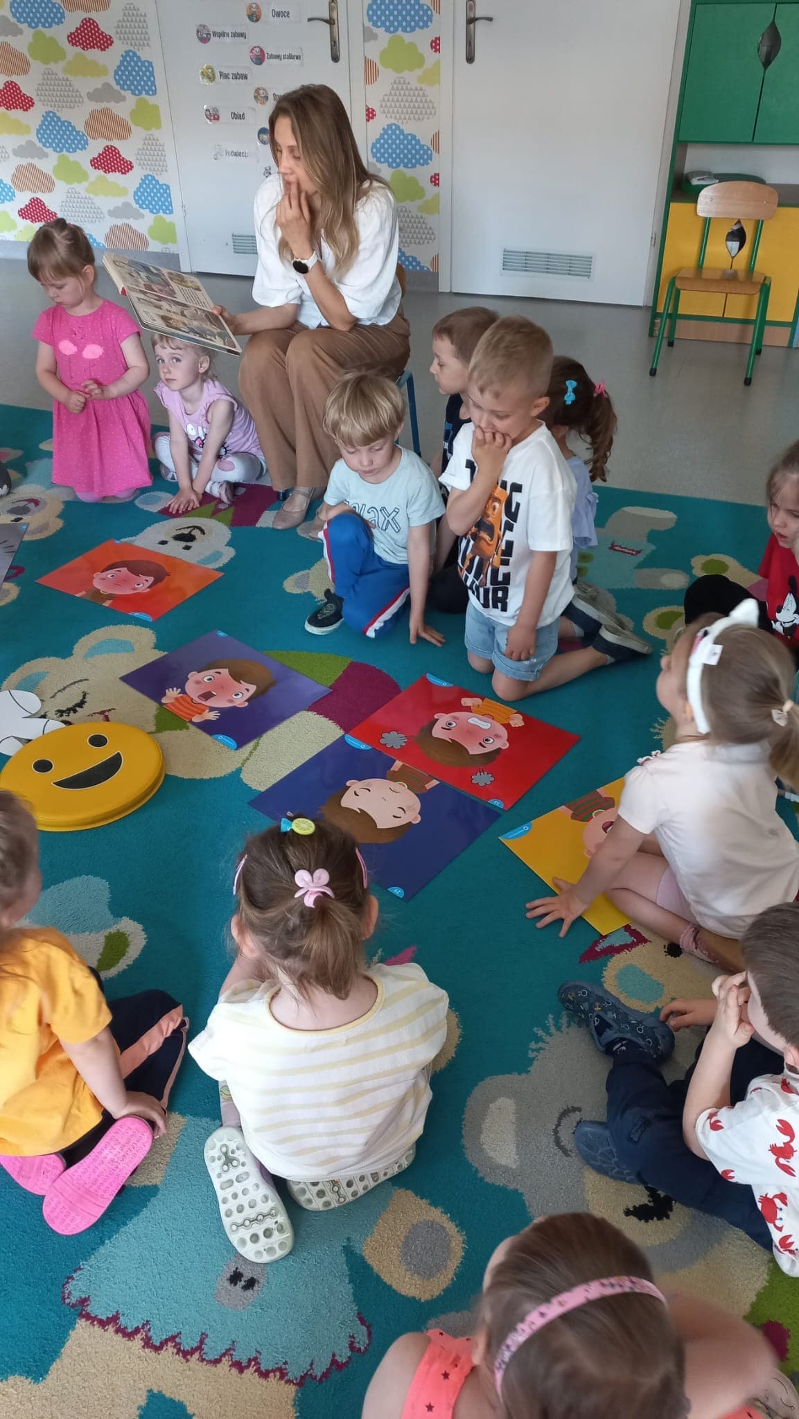 Zajęcia z panią psycholog - poznajemy emocje